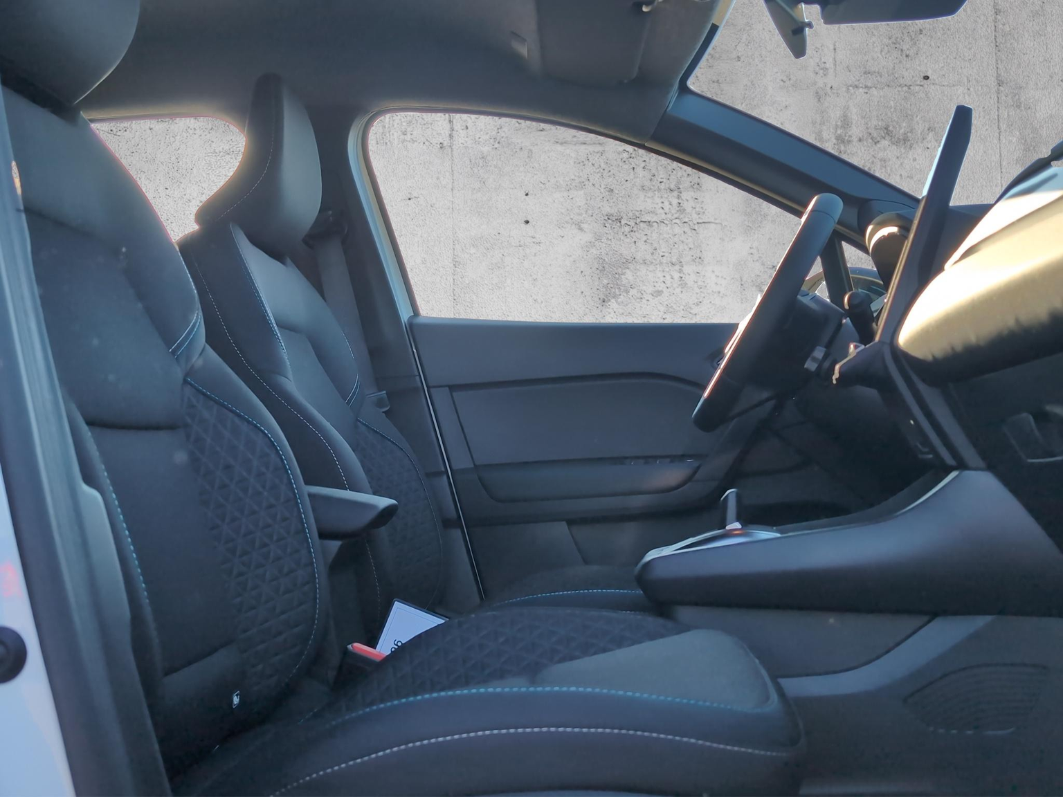 MITSUBISHI Grandis 1.8 HEV Invite+ Edition