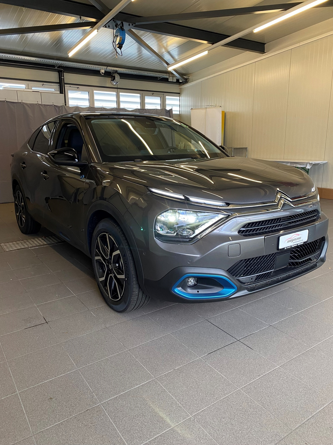CITROEN C4 X 100 kW Shine