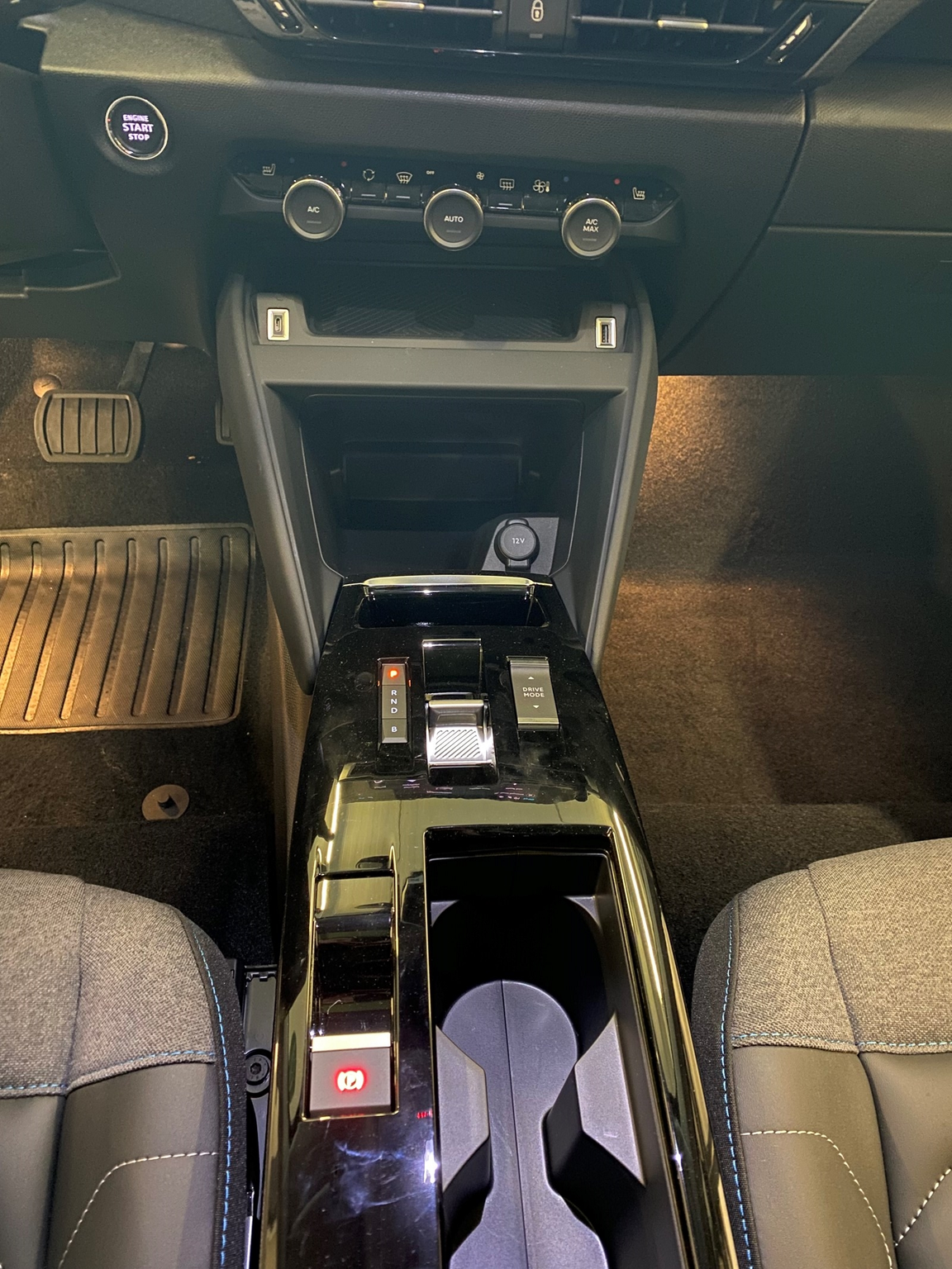 CITROEN C4 X 100 kW Shine
