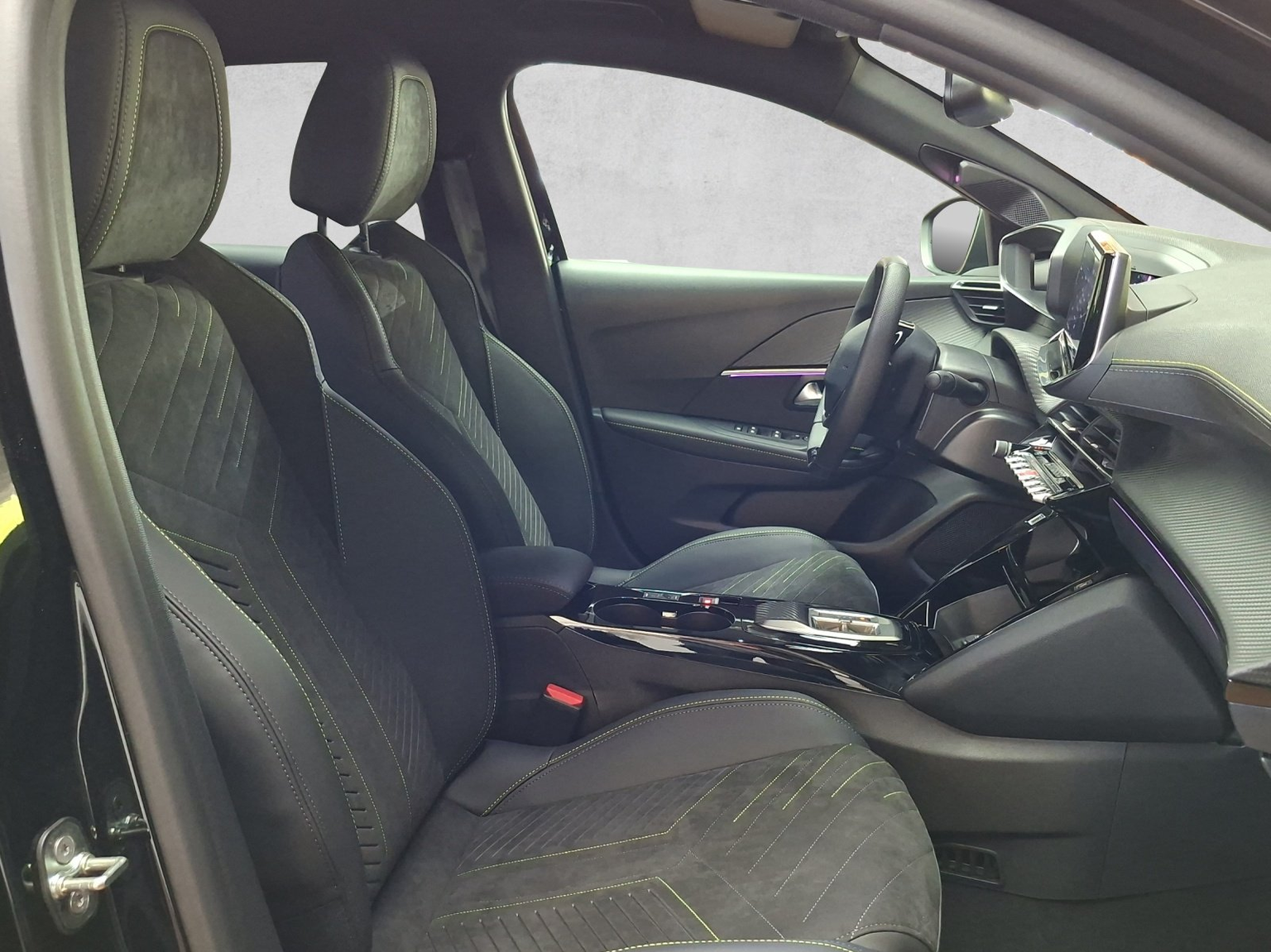 PEUGEOT 208 1.2 Hybrid 145 GT