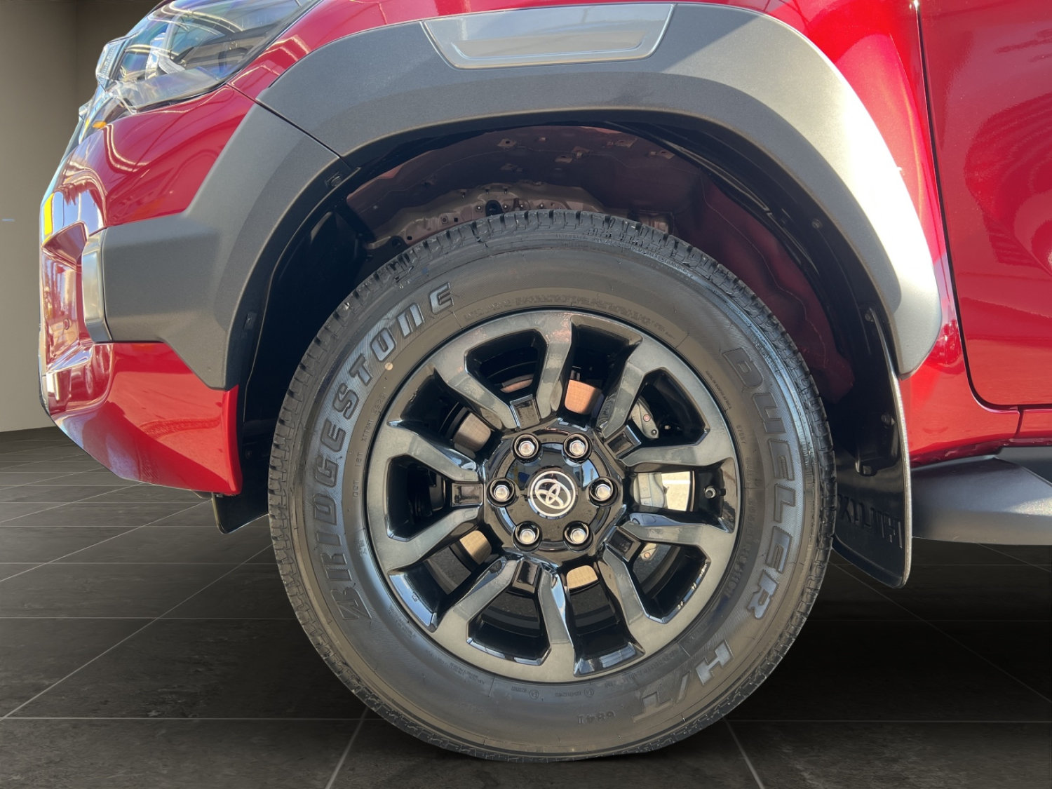 TOYOTA Hilux Double Cab.-Pick-up 2.8 D-4D 204 Invincible MHE