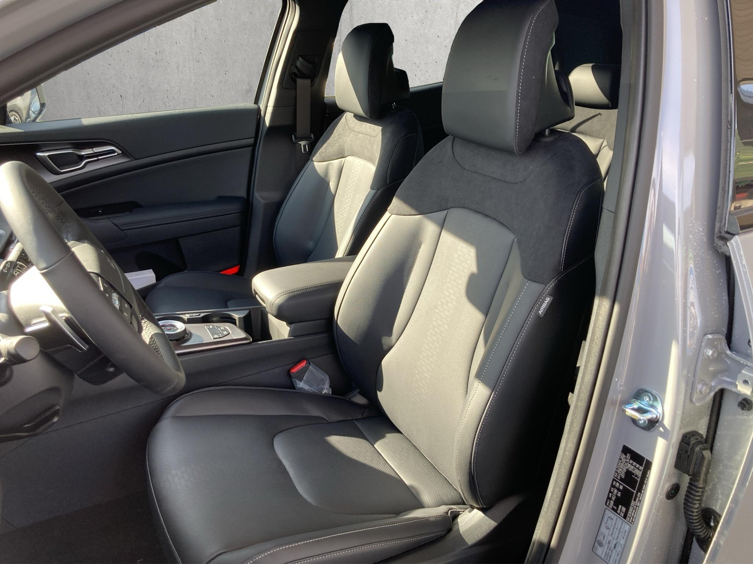 KIA Sportage 1.6 T-GDi Hybrid Black Edition