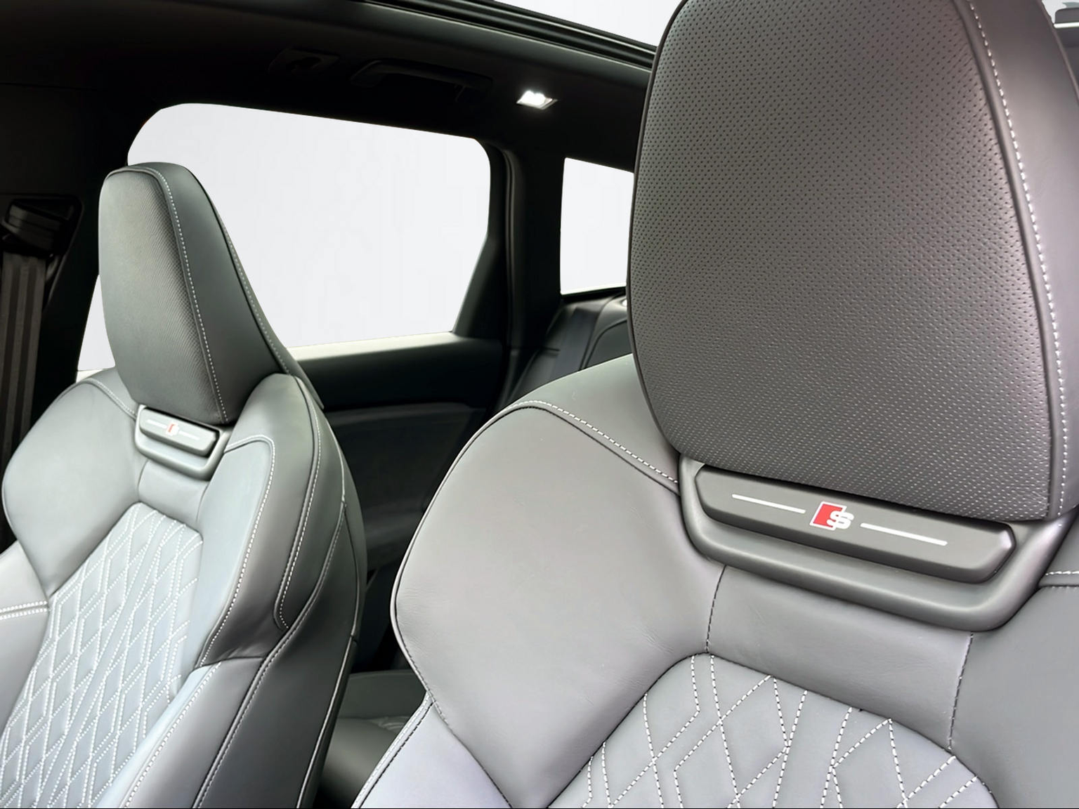 AUDI Q6 SUV e-tron quattro 428PS/315kW BEV elektrisch