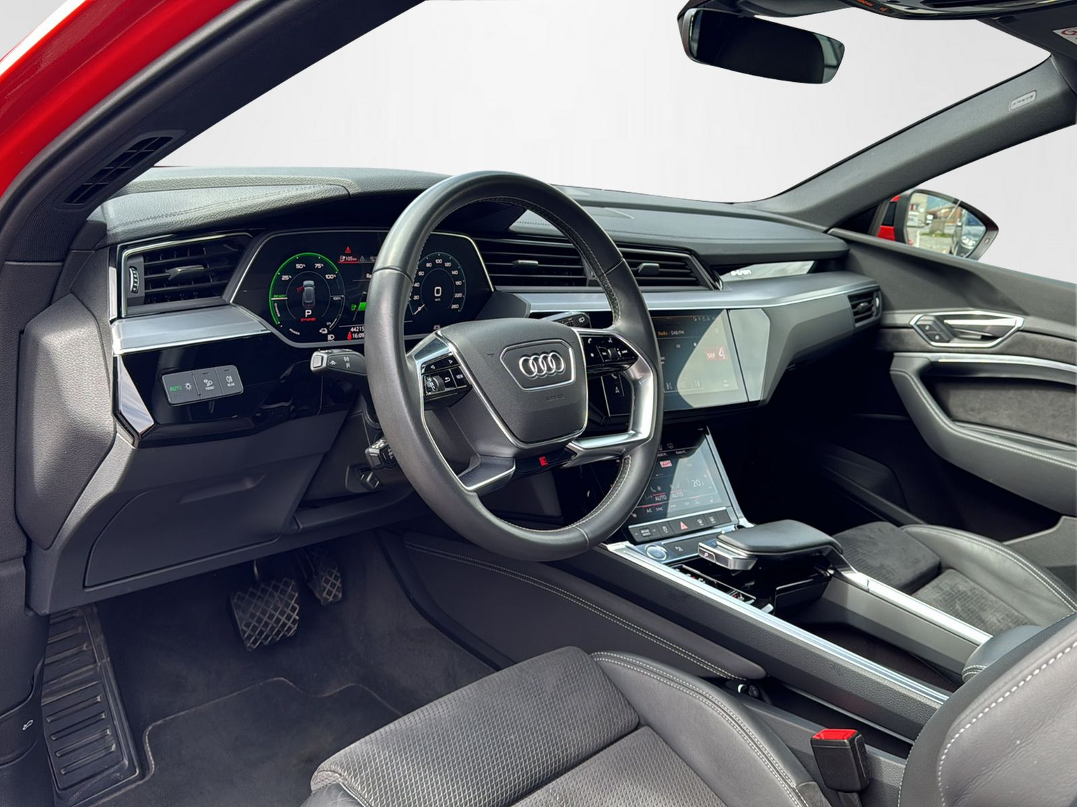 AUDI e-tron (Rot) 55 Advanced quattro