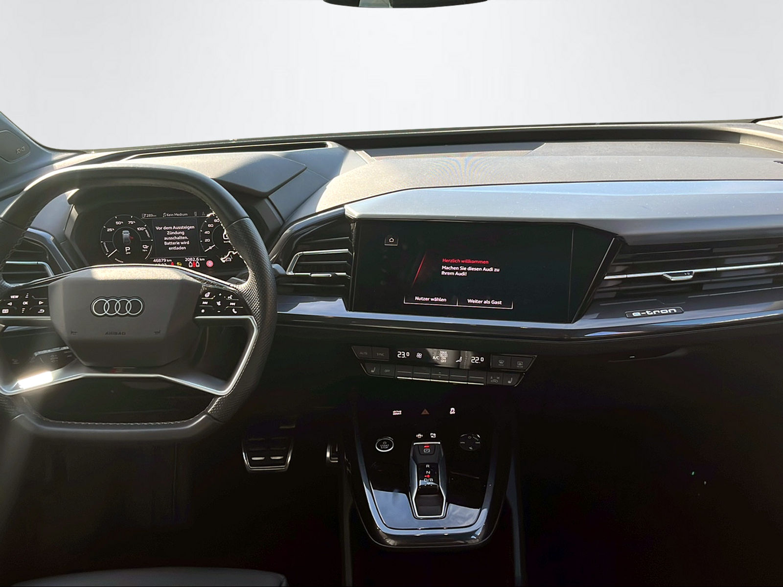 AUDI Q4 e-tron 50 quattro