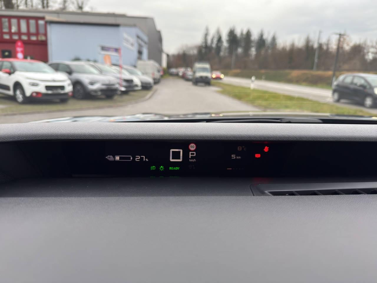 CITROEN e-C3 Aircross Plus