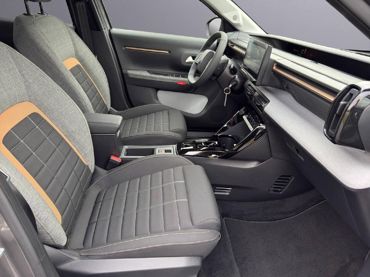 CITROEN e-C3 Aircross Plus