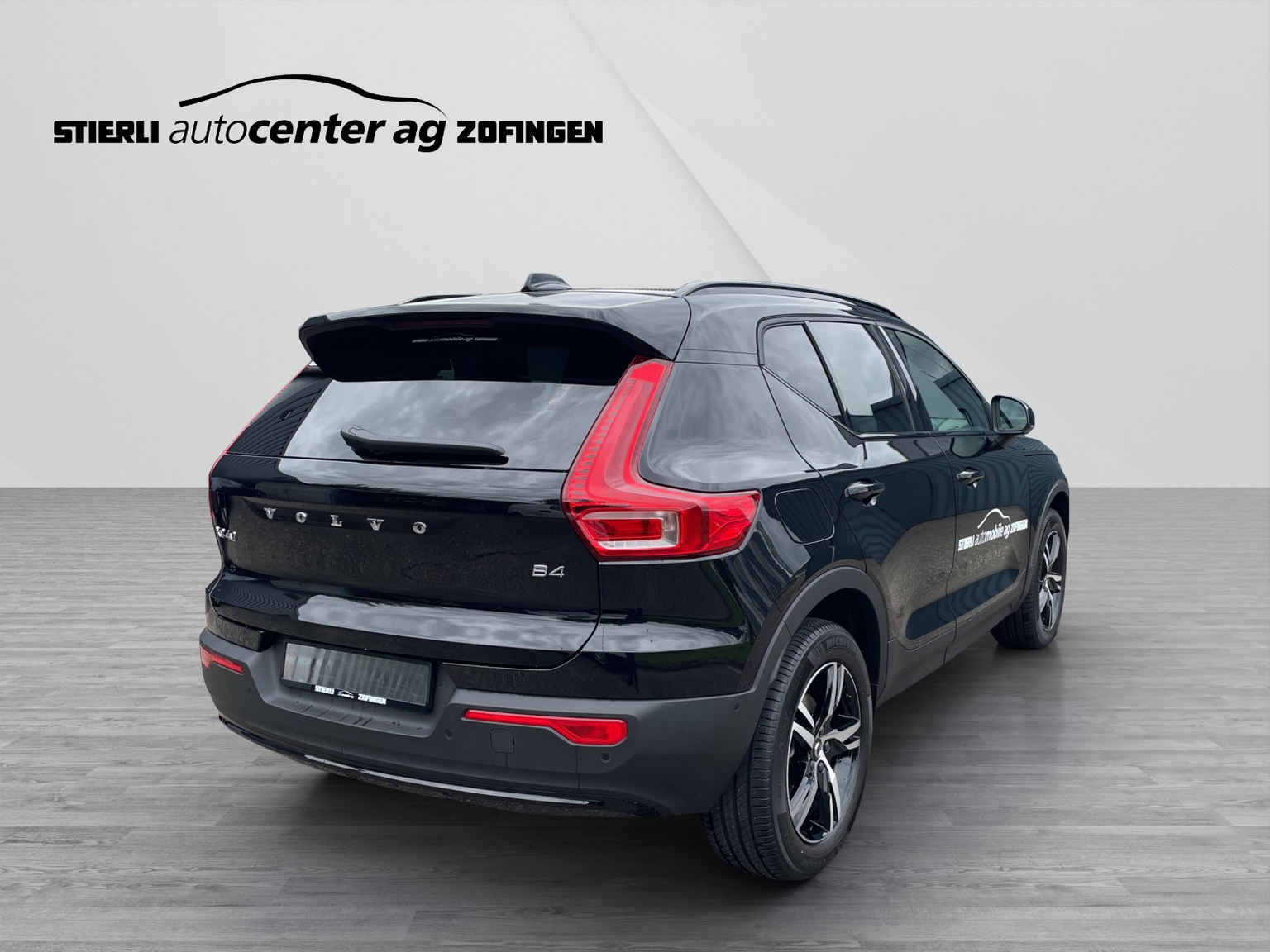 VOLVO XC40 2.0 B4 MH Plus Dark