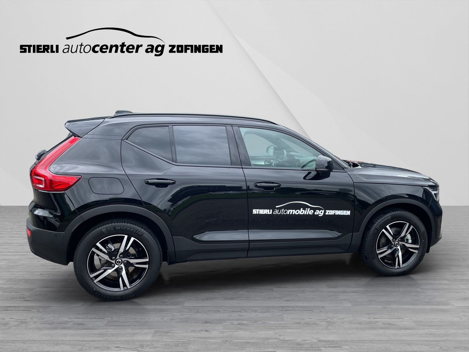VOLVO XC40 2.0 B4 MH Plus Dark