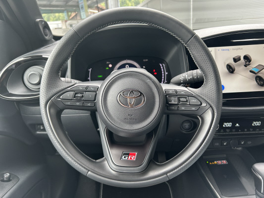 TOYOTA Aygo X 1.5 Sty. e-CVT Tr.