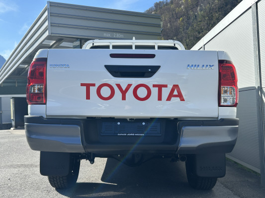 TOYOTA Hilux 2.8d Comf. DC 4x4