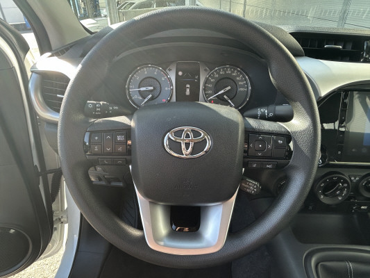 TOYOTA Hilux 2.8d Comf. DC 4x4