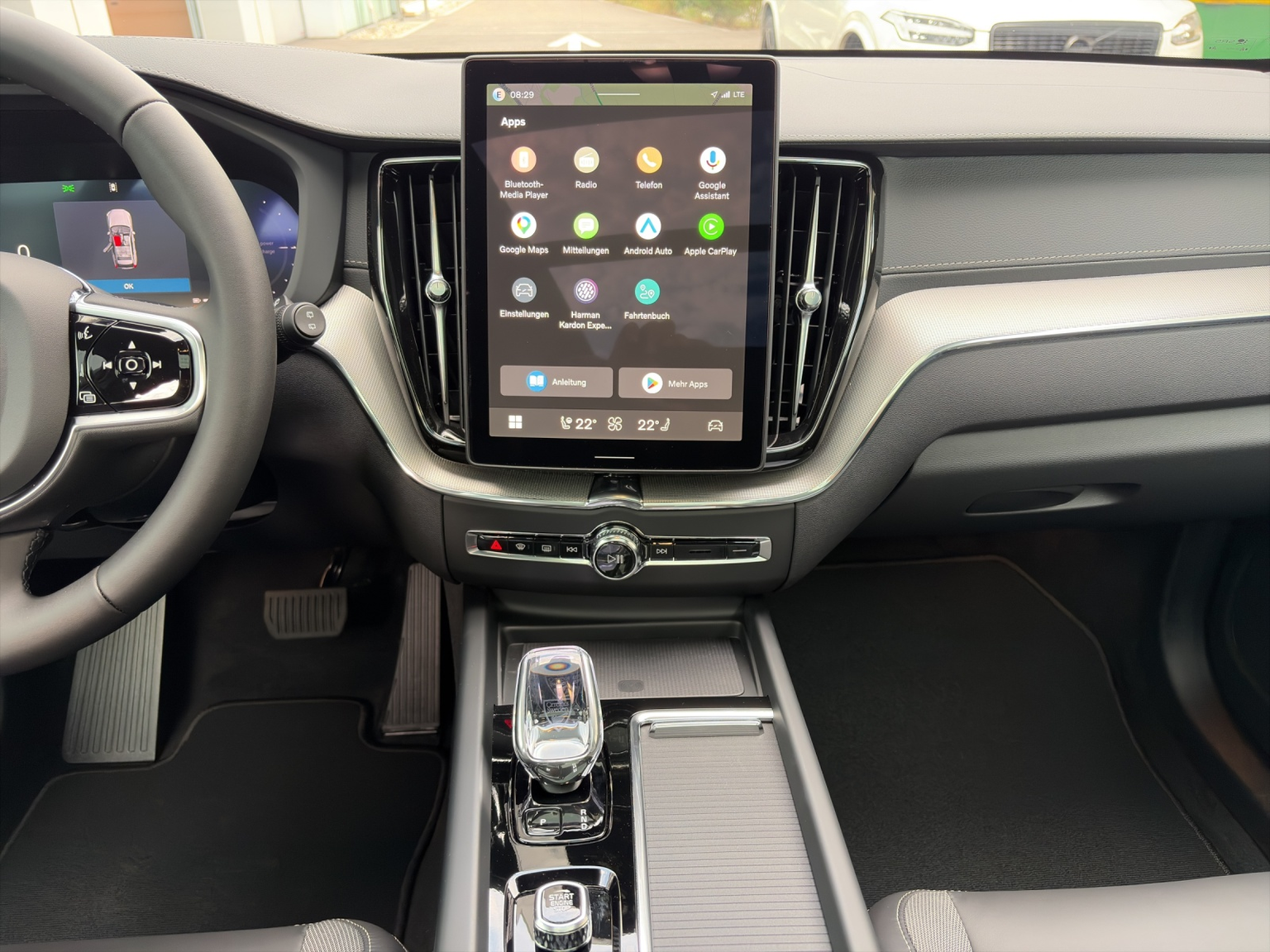 VOLVO XC60 2.0 T6 TE Black Edition eAWD