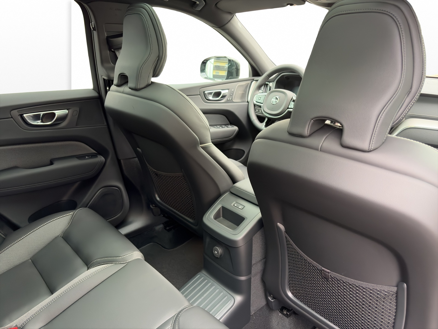 VOLVO XC60 2.0 T6 TE Black Edition eAWD