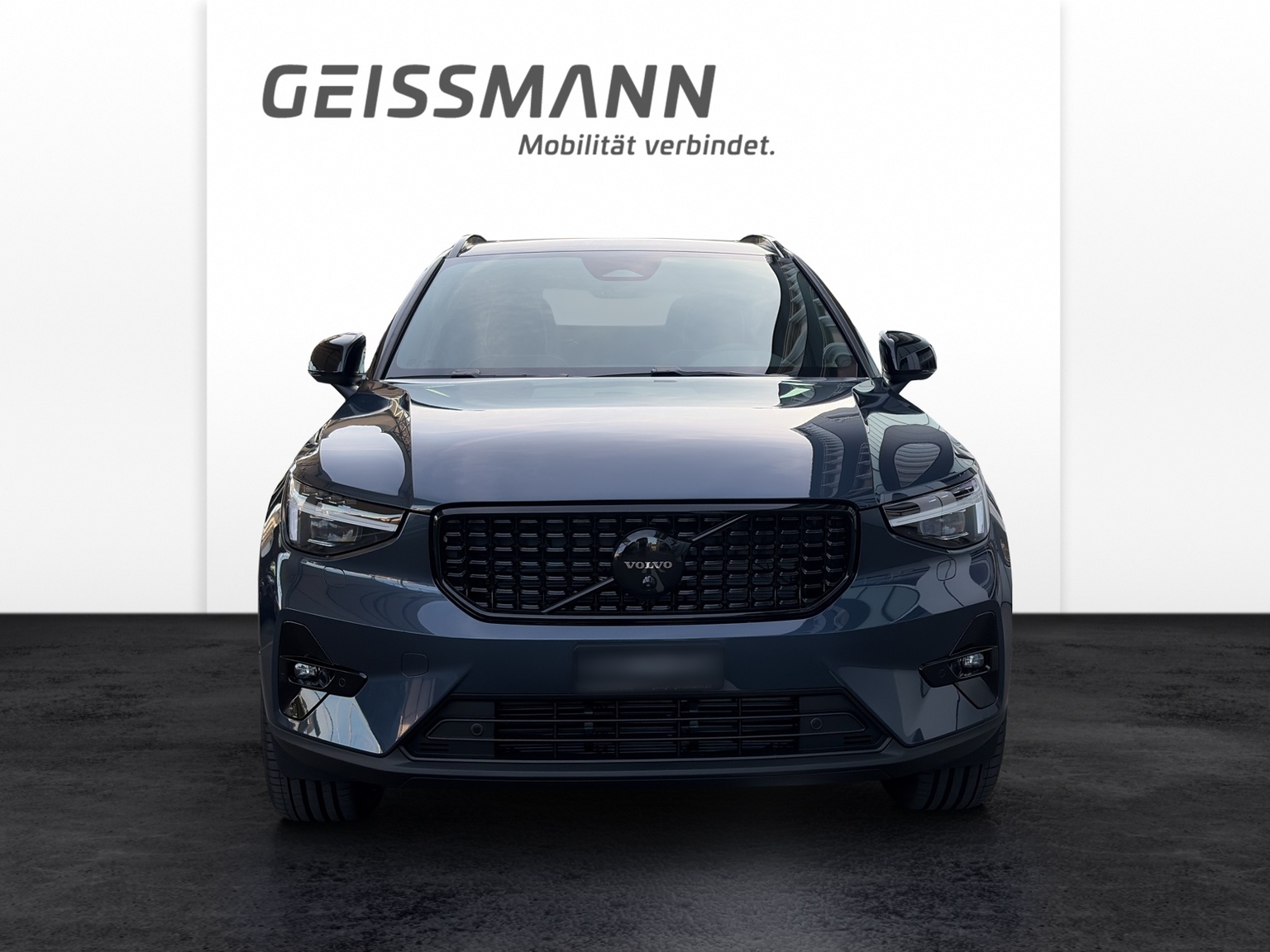 VOLVO XC40 2.0 B4 MH Black Edition