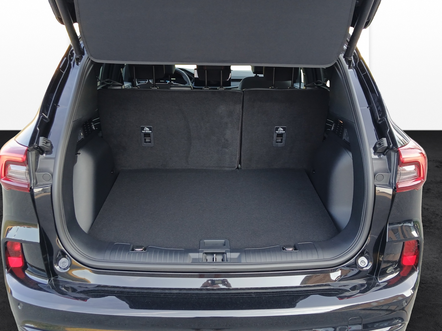 FORD Kuga 2.5 Hybrid ST-Line X 4x4 Black Edition