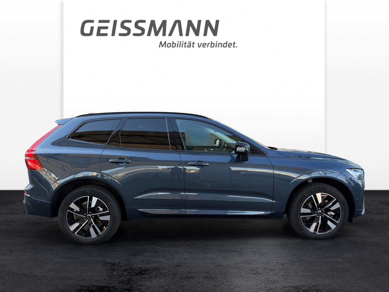 VOLVO XC60 2.0 T6 TE Plus Dark eAWD