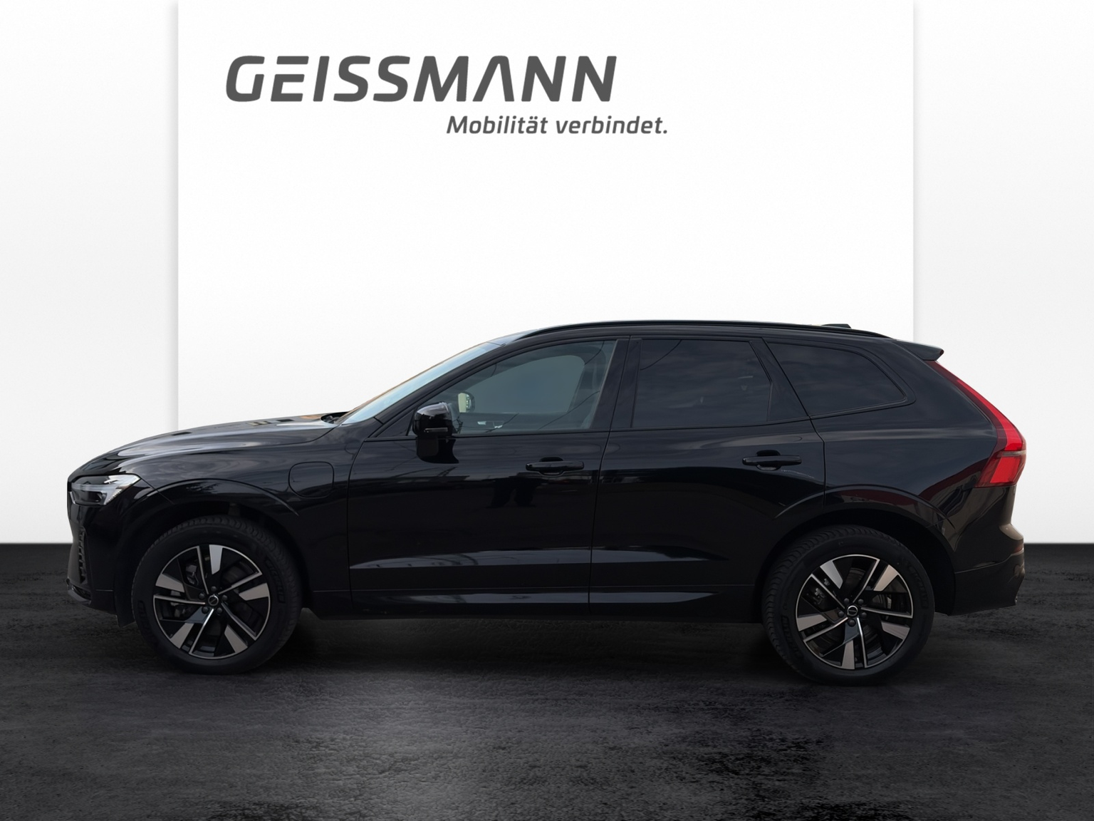 VOLVO XC60 2.0 T8 TE Plus Dark eAWD