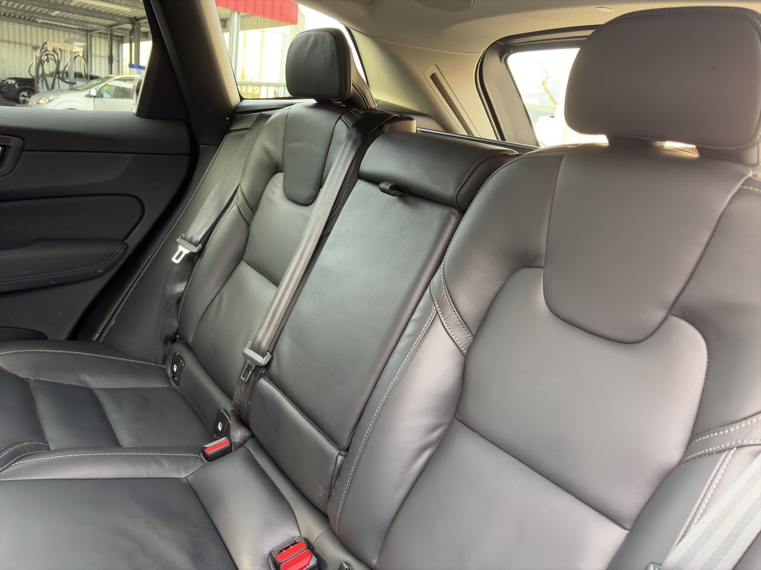 VOLVO XC60 2.0 T8 TE Plus Dark eAWD