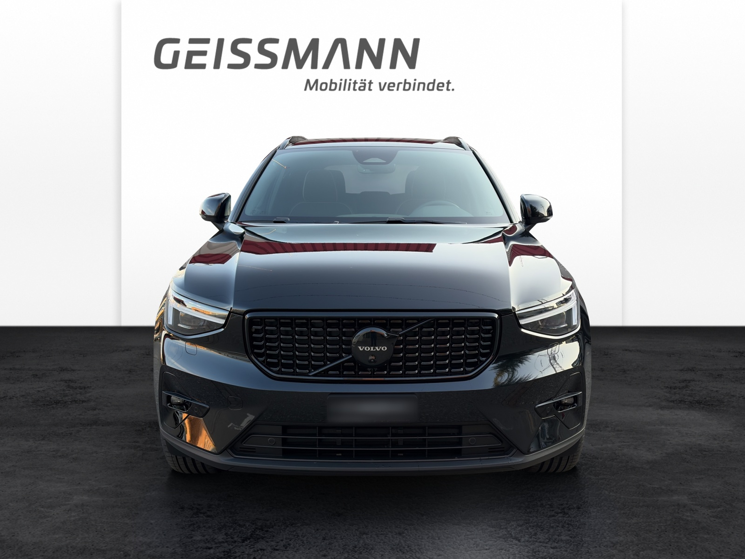 VOLVO XC40 2.0 B4 MH Black Edition