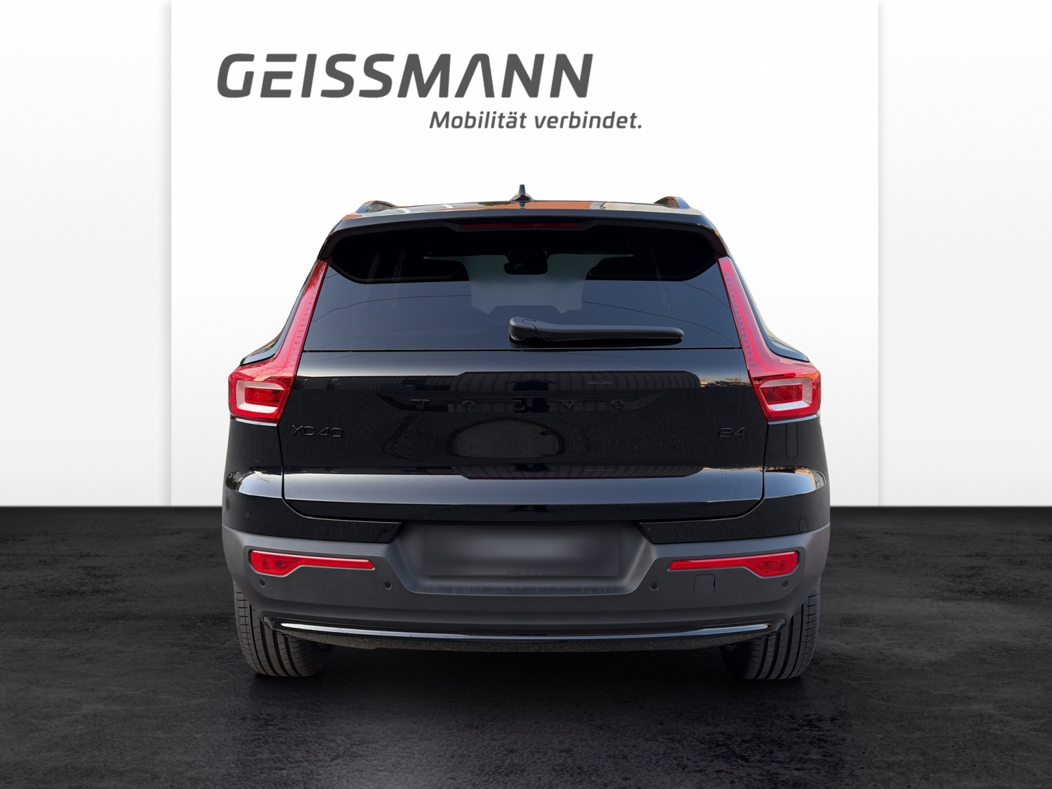 VOLVO XC40 2.0 B4 MH Black Edition
