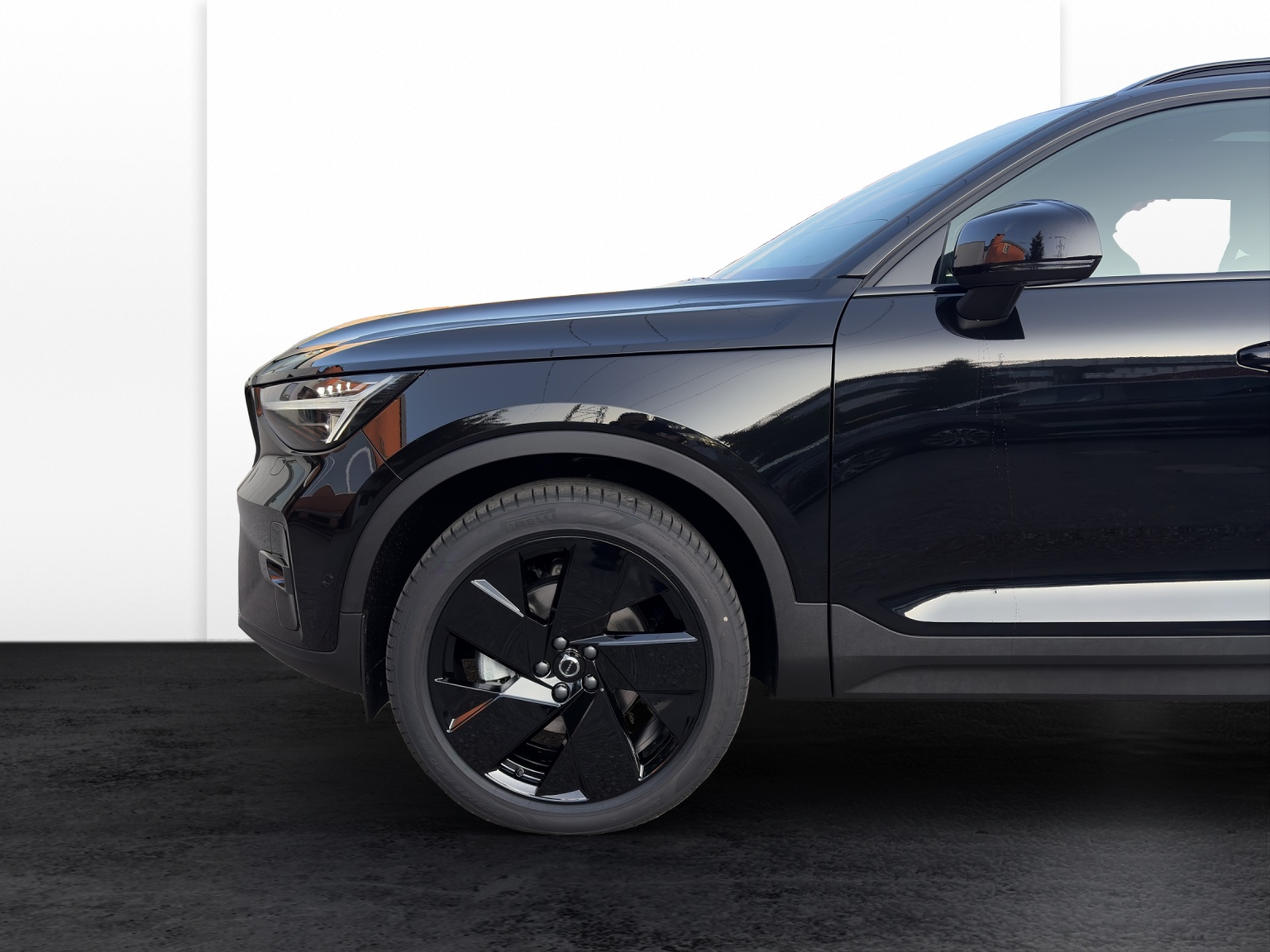 VOLVO XC40 2.0 B4 MH Black Edition