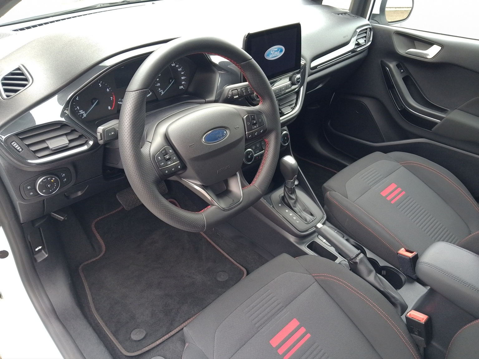 FORD Fiesta 1.0 EcoB Hybrid ST-Line X