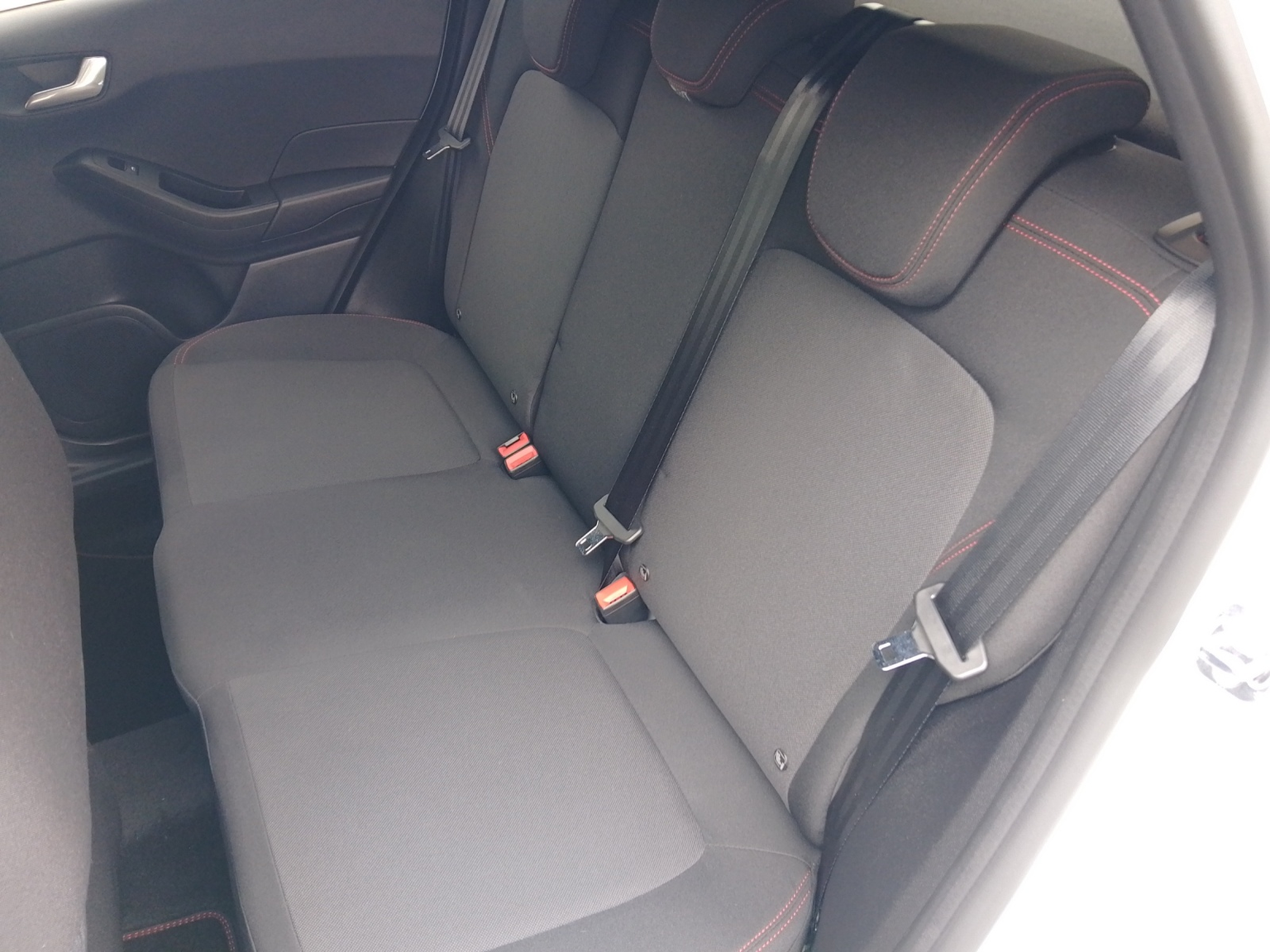 FORD Fiesta 1.0 EcoB Hybrid ST-Line X