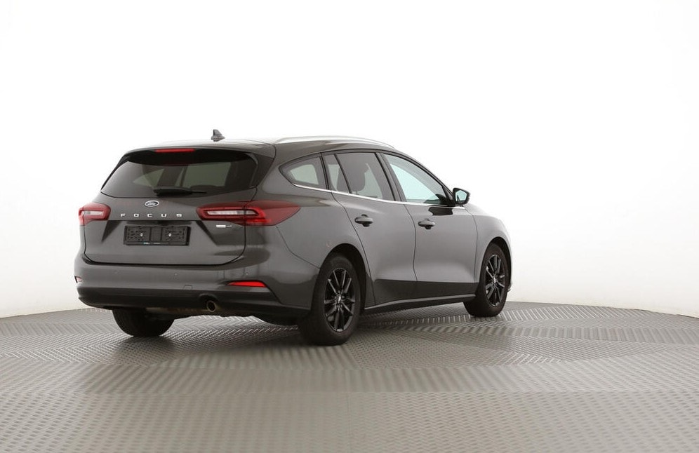 FORD Focus 1.0 MHEV Titanium X Automat