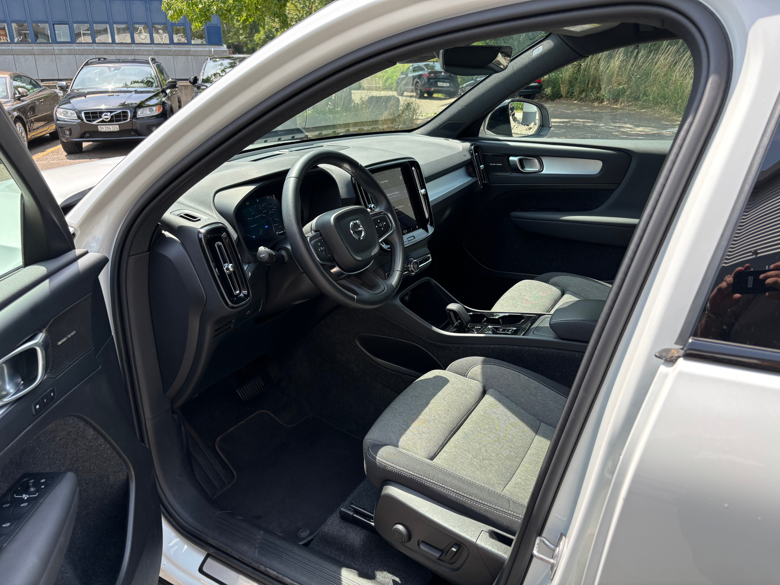 VOLVO XC40 2.0 B4 MH Plus Dark