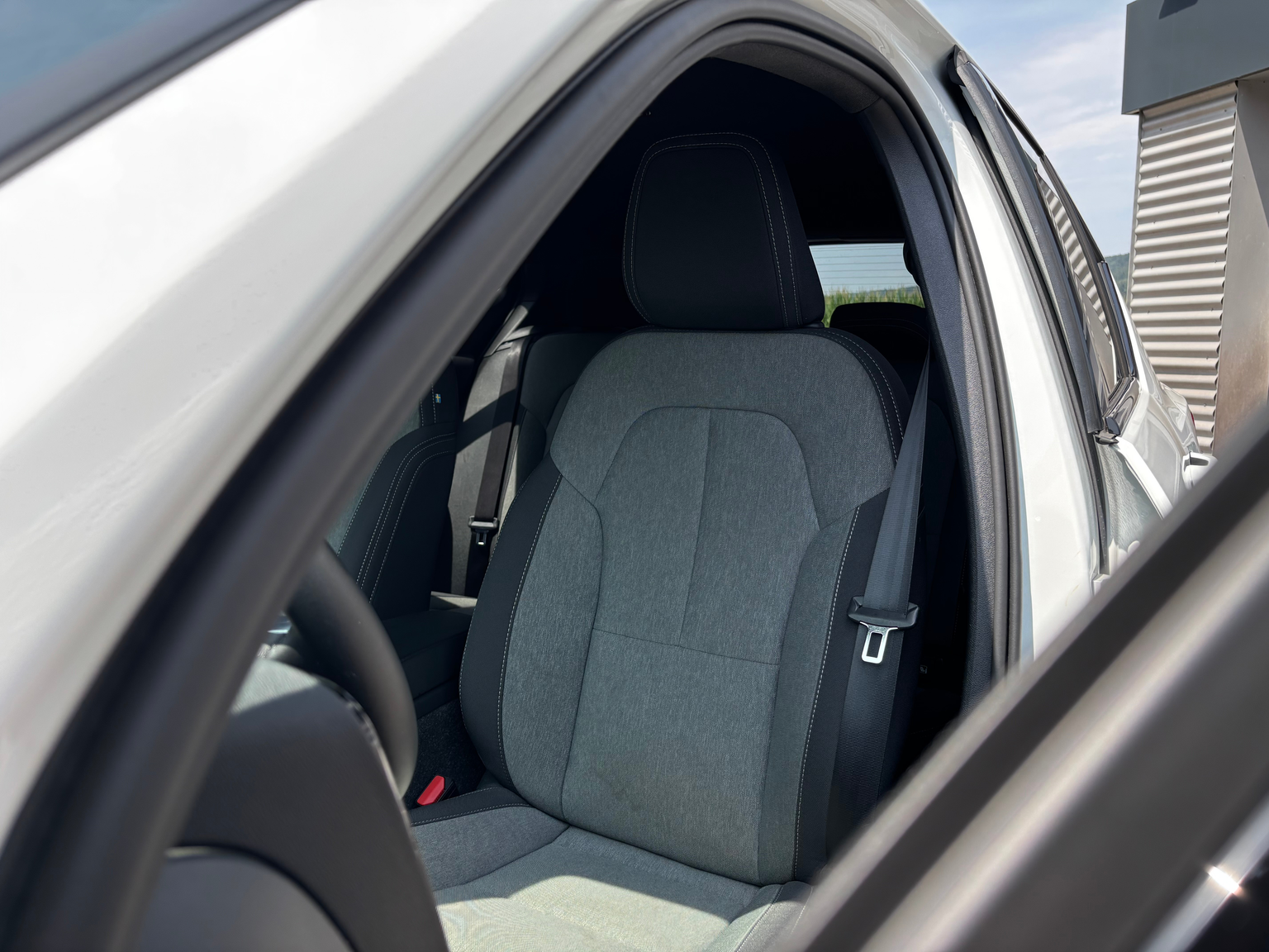 VOLVO XC40 2.0 B4 MH Plus Dark