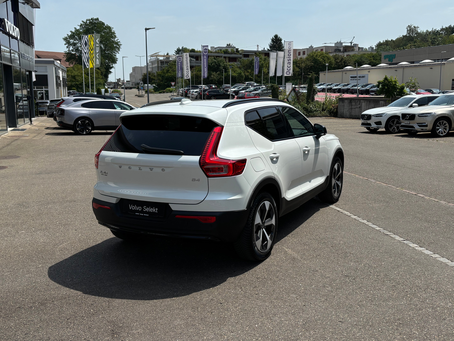VOLVO XC40 2.0 B4 MH Plus Dark