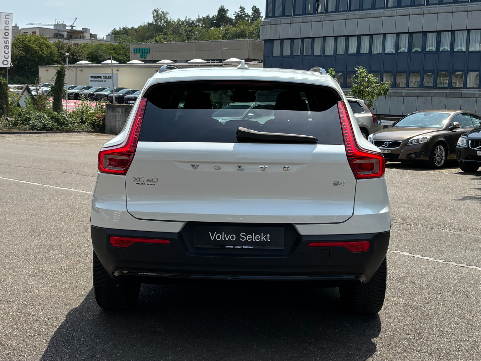 VOLVO XC40 2.0 B4 MH Plus Dark