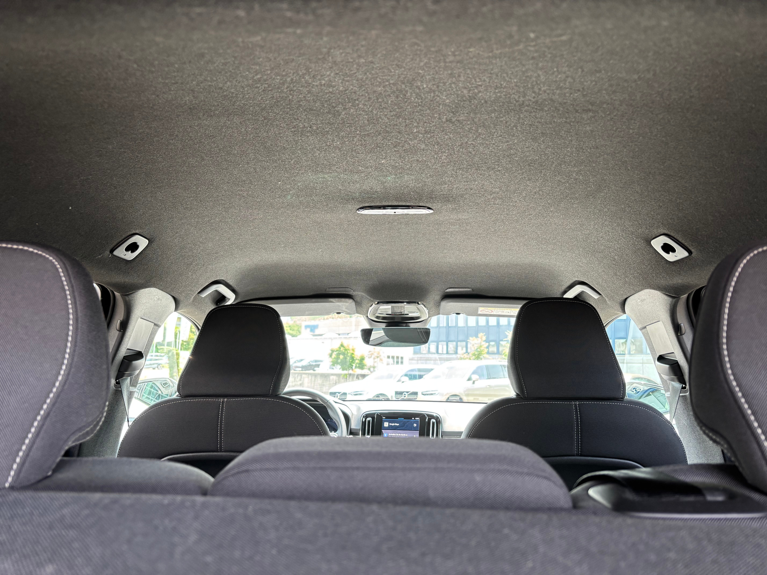 VOLVO XC40 2.0 B4 MH Plus Dark