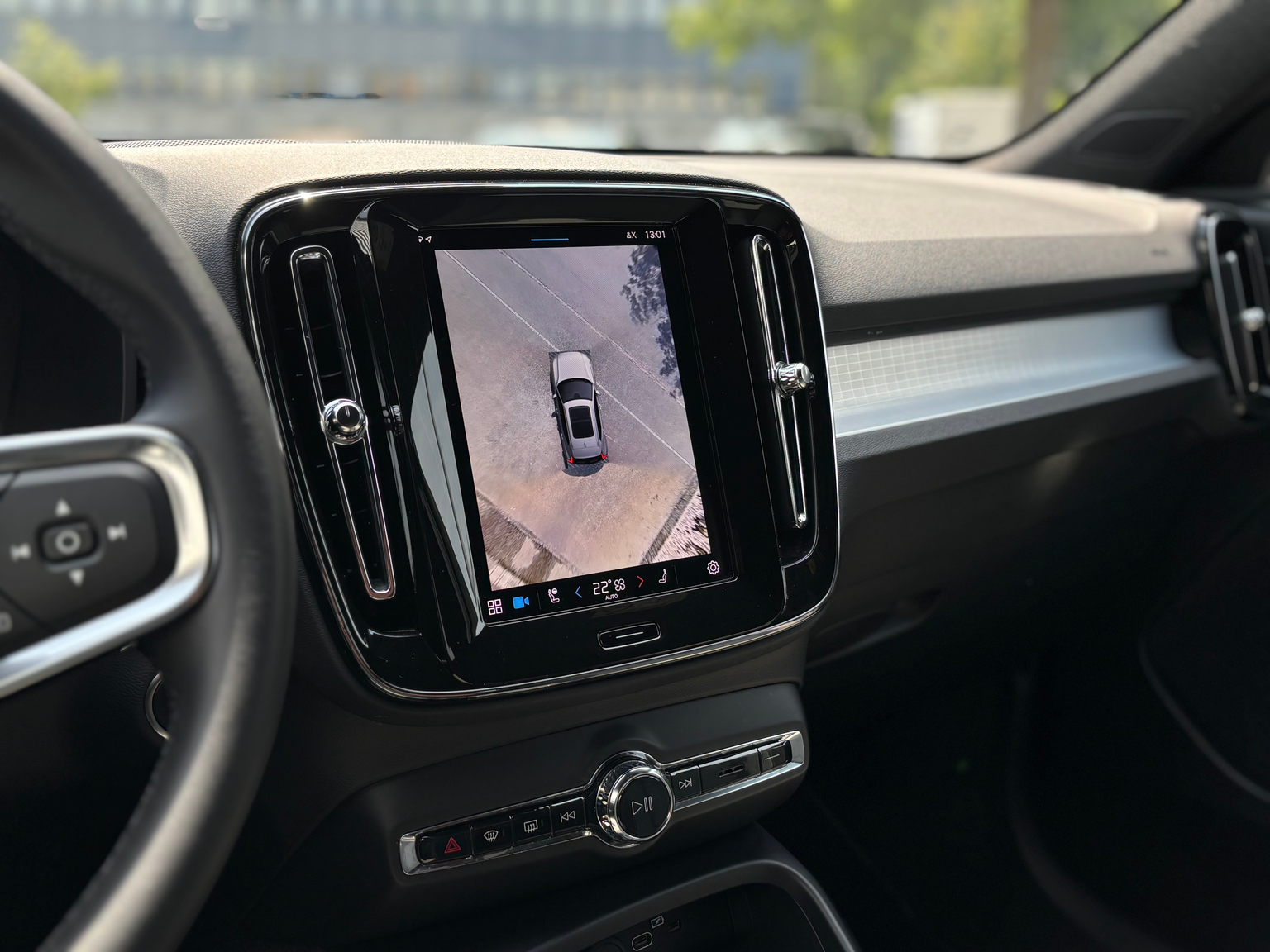 VOLVO XC40 2.0 B4 MH Plus Dark
