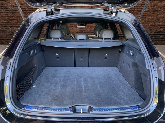 MERCEDES-BENZ GLC 220 d 4M 9G-Tronic