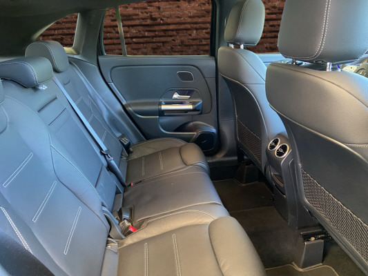 MERCEDES-BENZ GLA 45 S AMG 4Matic+