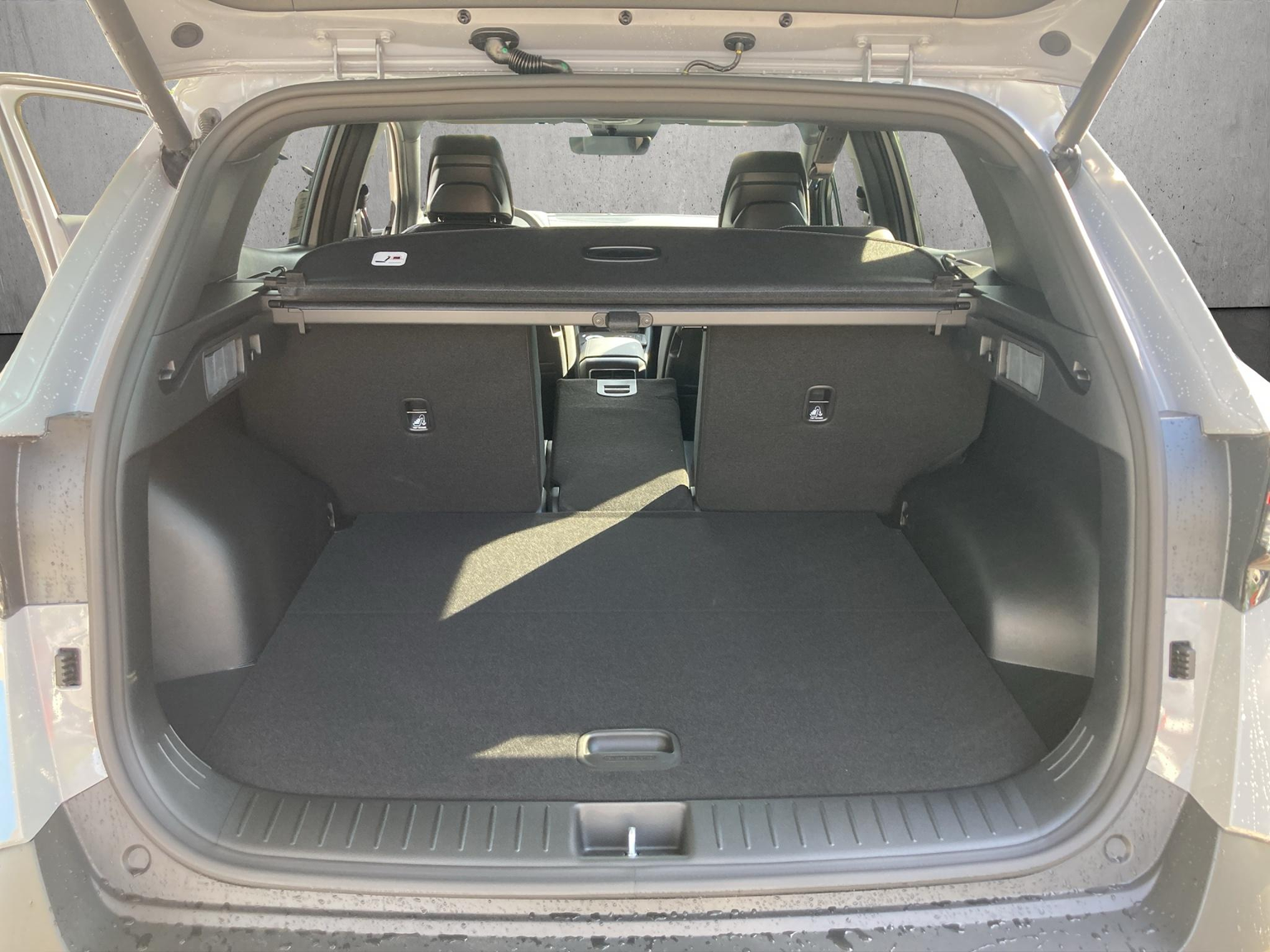 KIA Sportage 1.6 T-GDi Hybrid Black Edition