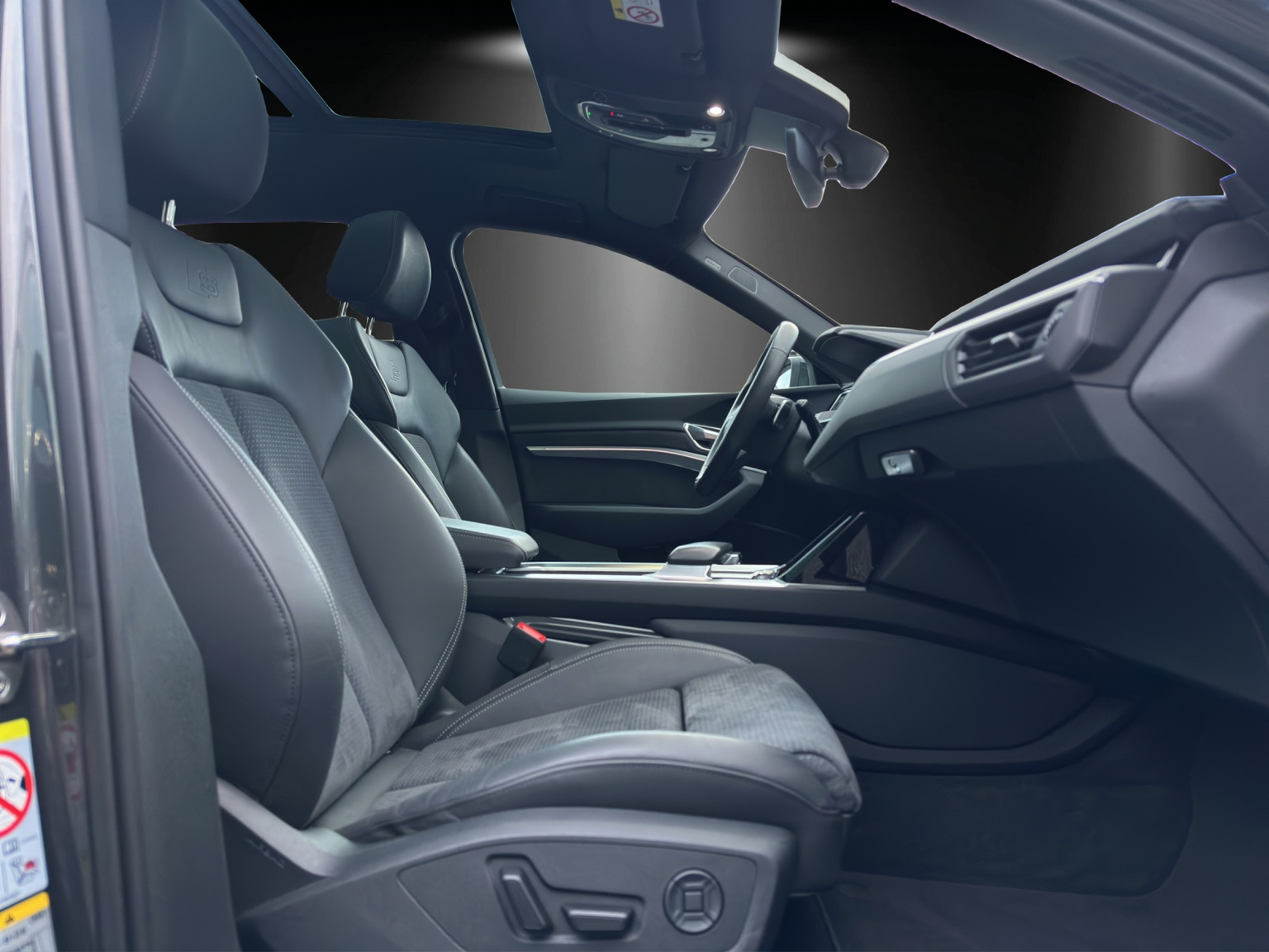 AUDI e-tron 55 S Line Black Edition quattro