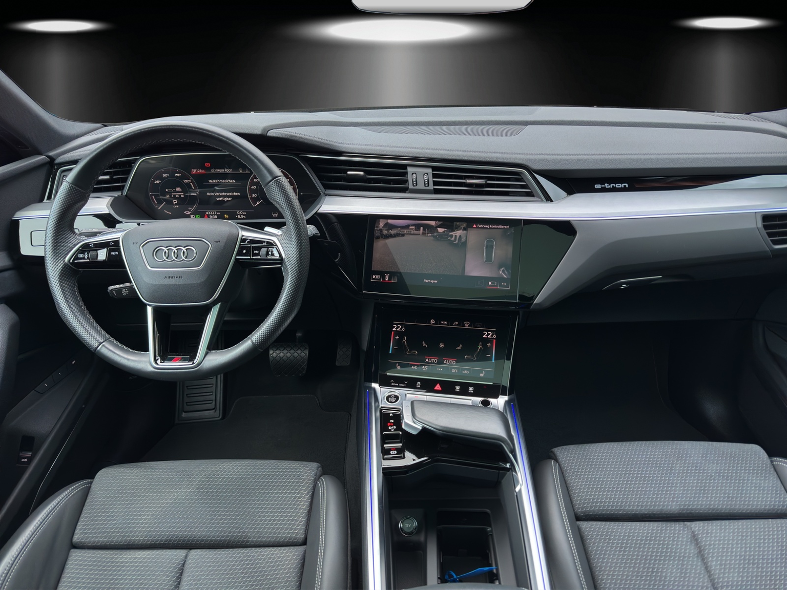 AUDI e-tron 55 S Line Black Edition quattro