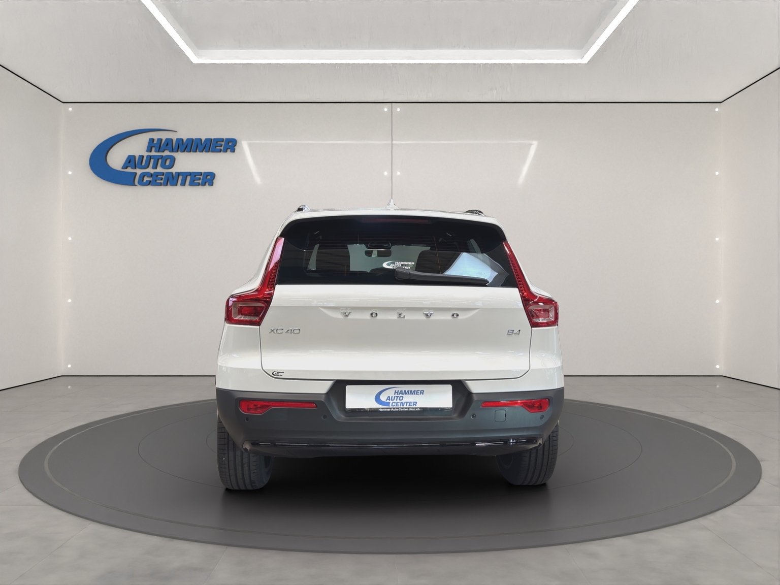 VOLVO XC40 2.0 B4 MH Ultra Dark
