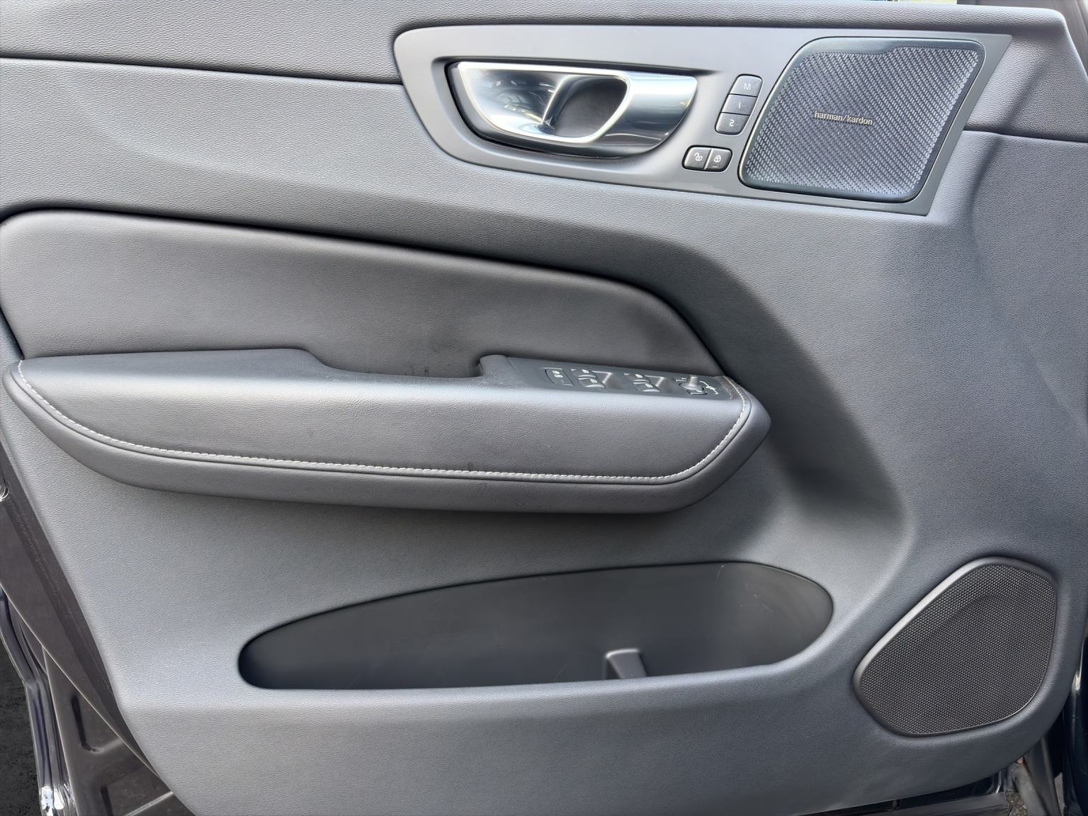 VOLVO XC60 2.0 T6 TE Ultimate Bright eAWD