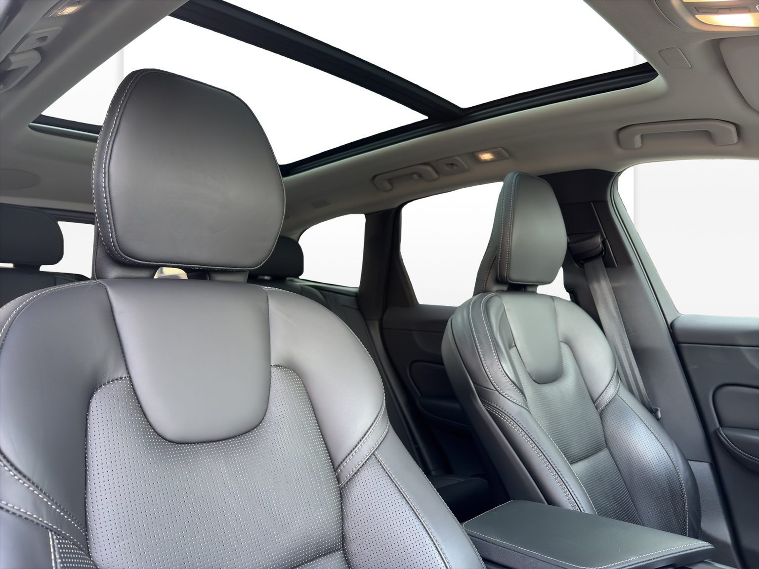 VOLVO XC60 2.0 T6 TE Ultimate Bright eAWD