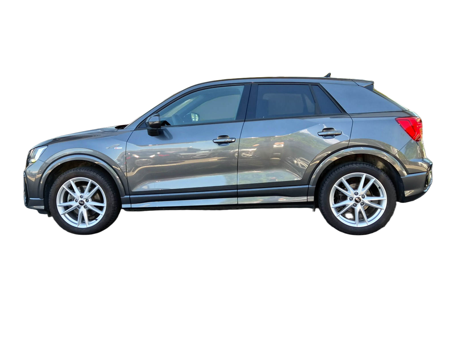 AUDI Q2 40 TFSI S line Attraction quattro S-tronic Daytonagrau Perleffekt