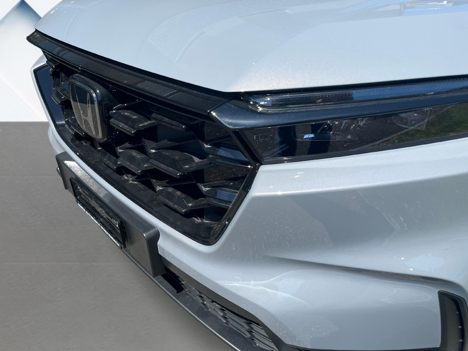 HONDA CR-V 2.0 i-MMD Advance 4WD mit 8 Jahren Garantie und Leasing 1.9% möglich