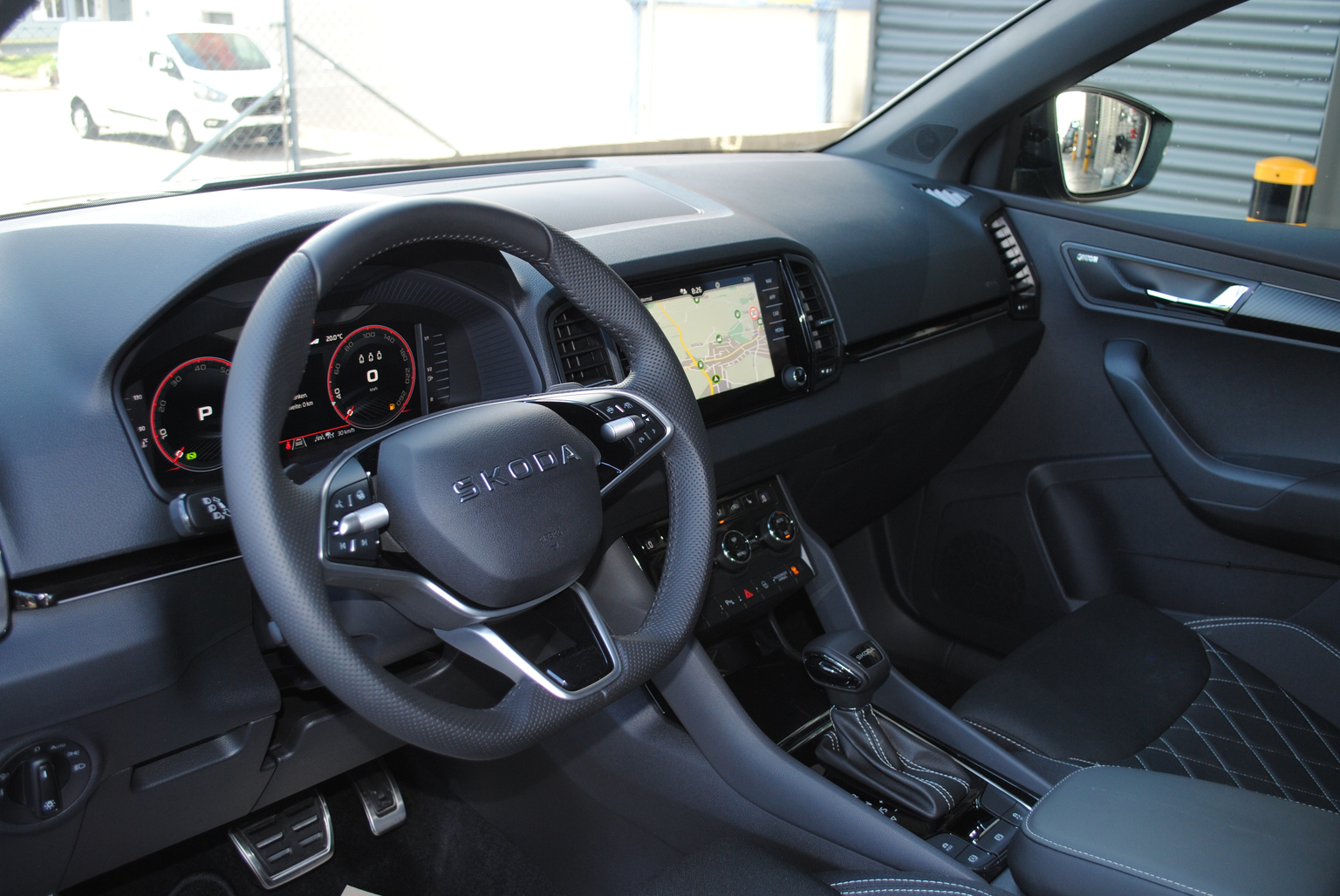 SKODA Karoq 1.5 TSI SportLine DSG