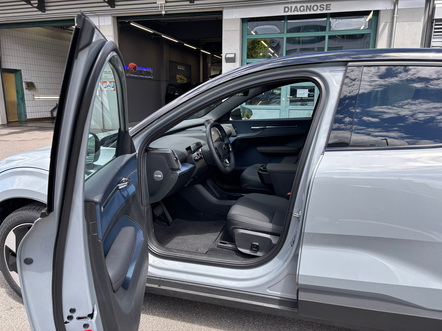 VOLVO EX30 E60 69kWh Twin Ultra