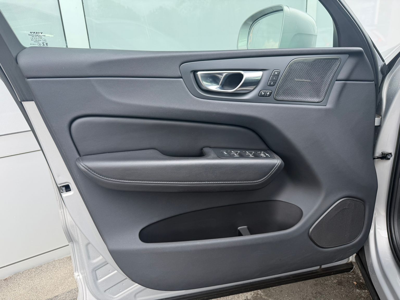 VOLVO XC60 T6 eAWD Ultimate Bright Geartronic