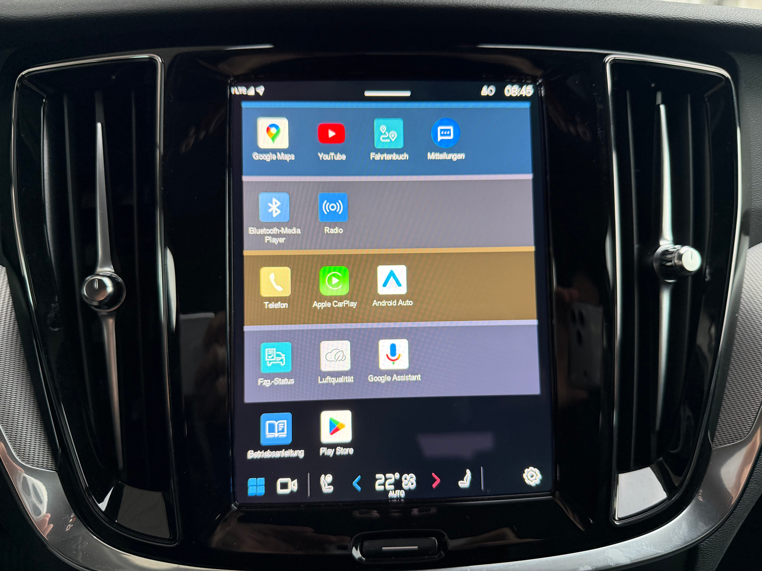 VOLVO V60 T6 eAWD Plus Dark Geartronic