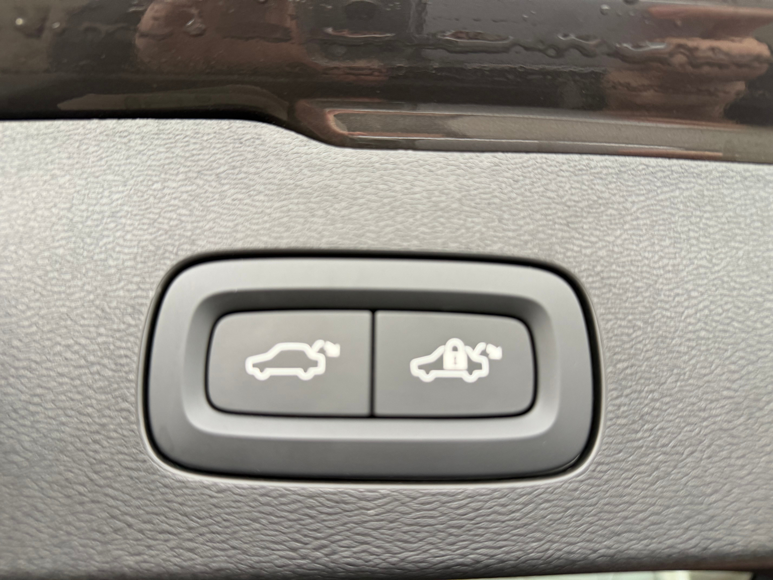 VOLVO V60 T6 eAWD Plus Dark Geartronic